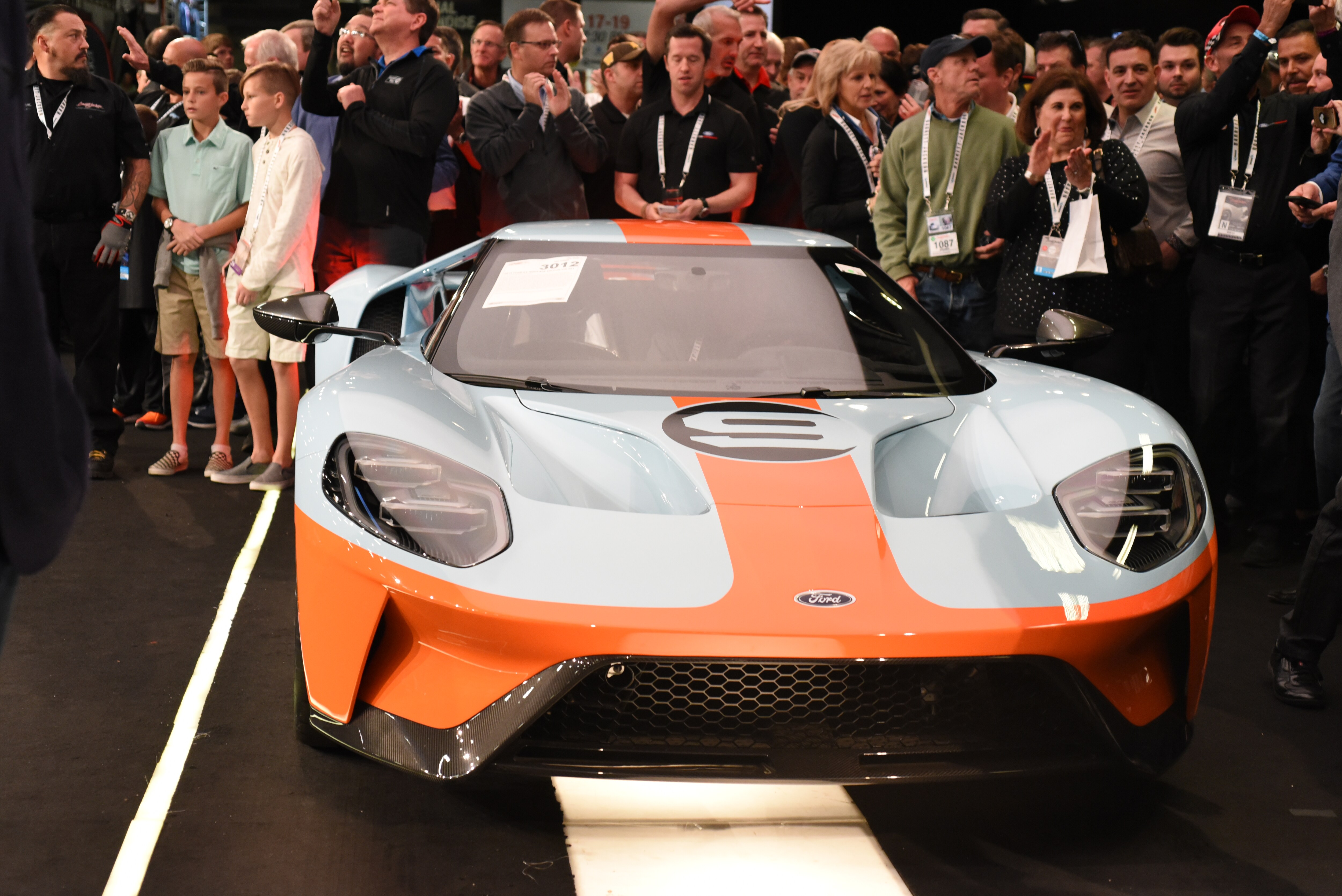 グリーンライト　2019 FORD GT HERITAGE EDITION Greenlight Hobby Exclusives Ford GT Heritage Edition 2019